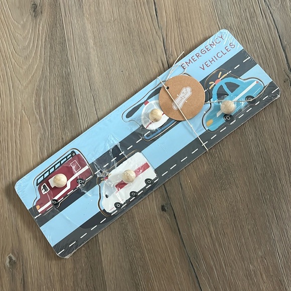 NWT Mud Pie Emergency Vehicles ๐ Knob Puzzle - Picture 2 of 8